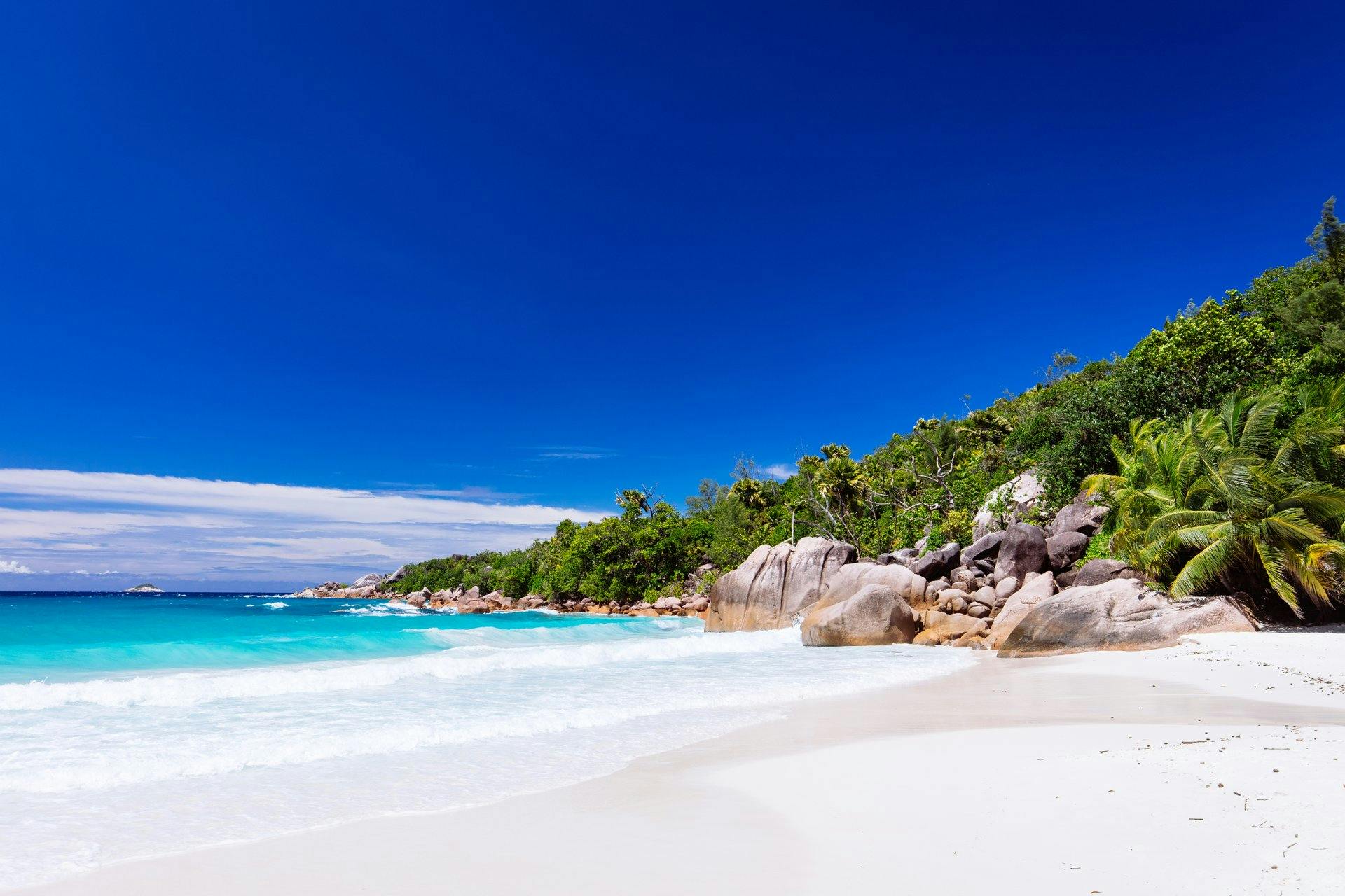Cover Image for List Of Awesome Things You Must Do In Seychelles Islands